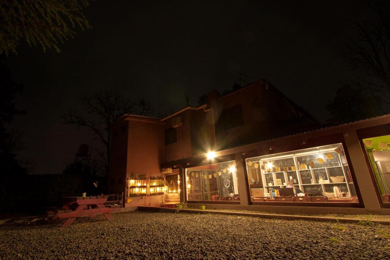 The Hostelhouse Centro. Casa De Huespedes. Villa General Belgrano Exteriör bild